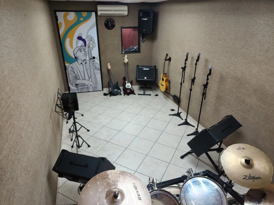 Interior of rehearsal room C — 3