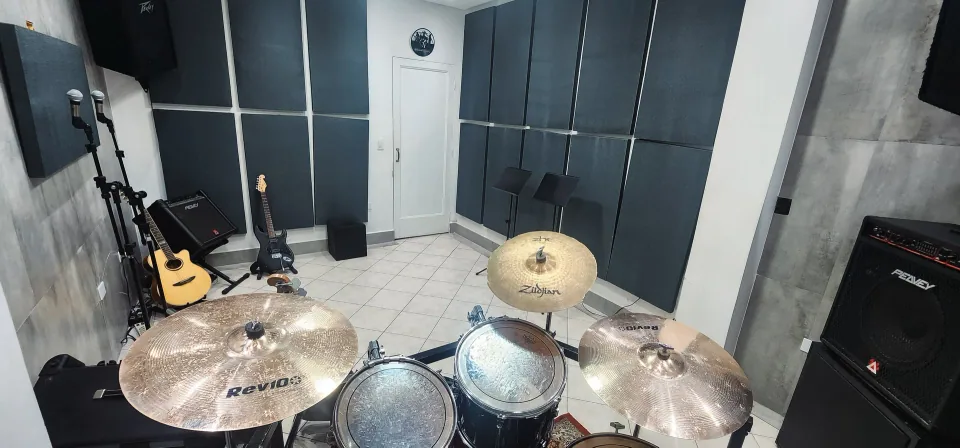 Interior of rehearsal room D — 3